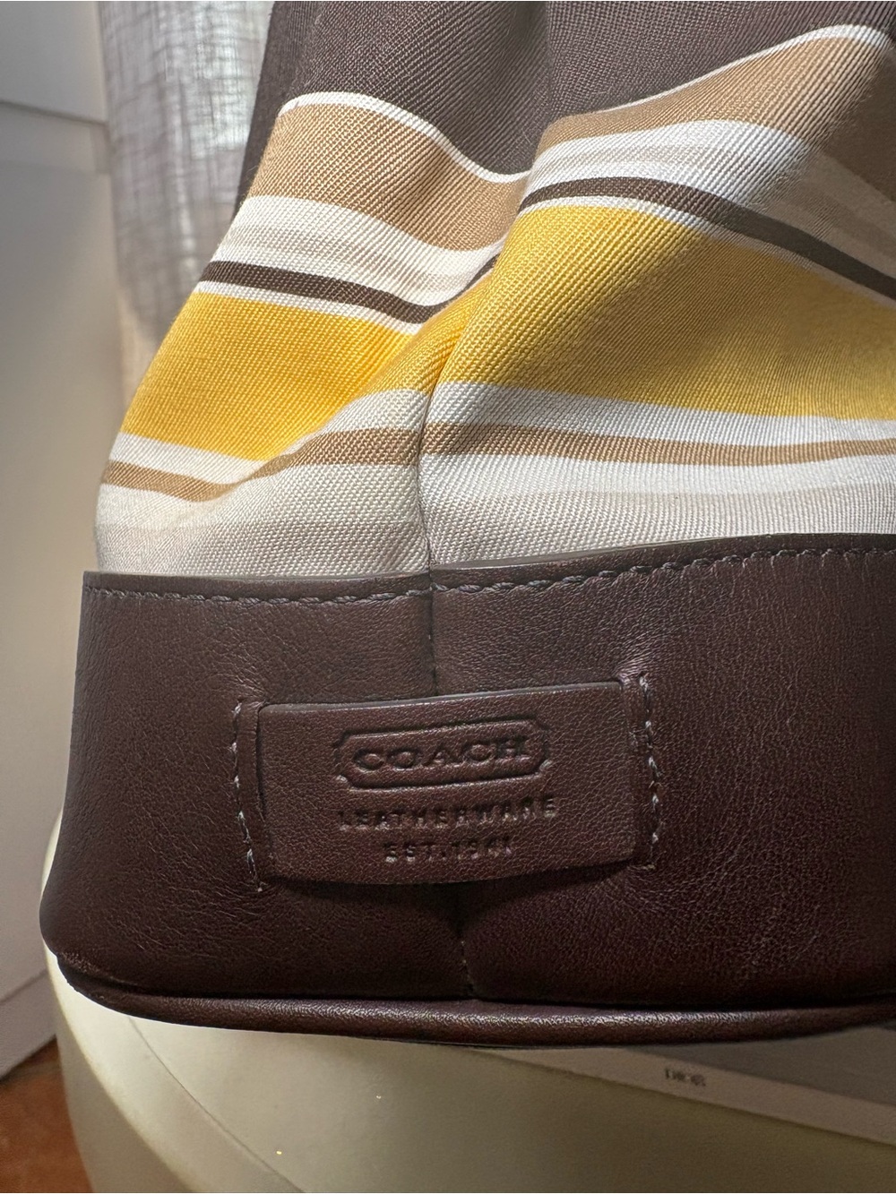 Vintage Coach Striped Brown Tan Beige Yellow Satchel Top Handle Bag Zip vintage - Picture 2 of 8